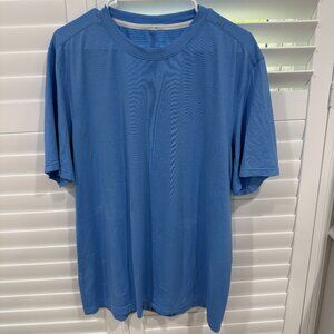 Lululemon Men's Short Sleeved License to Train T-shirt Size - Large